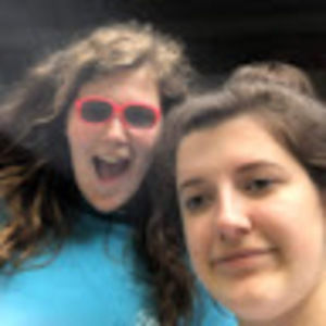 Meet your Posher, Chloe